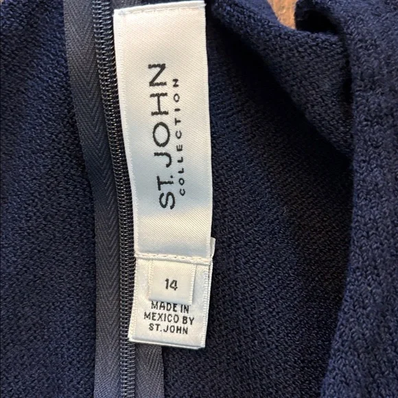 St. John Collection Santana Knit Empire Dress Navy Blue Size 14 EUC - Picture 4 of 7